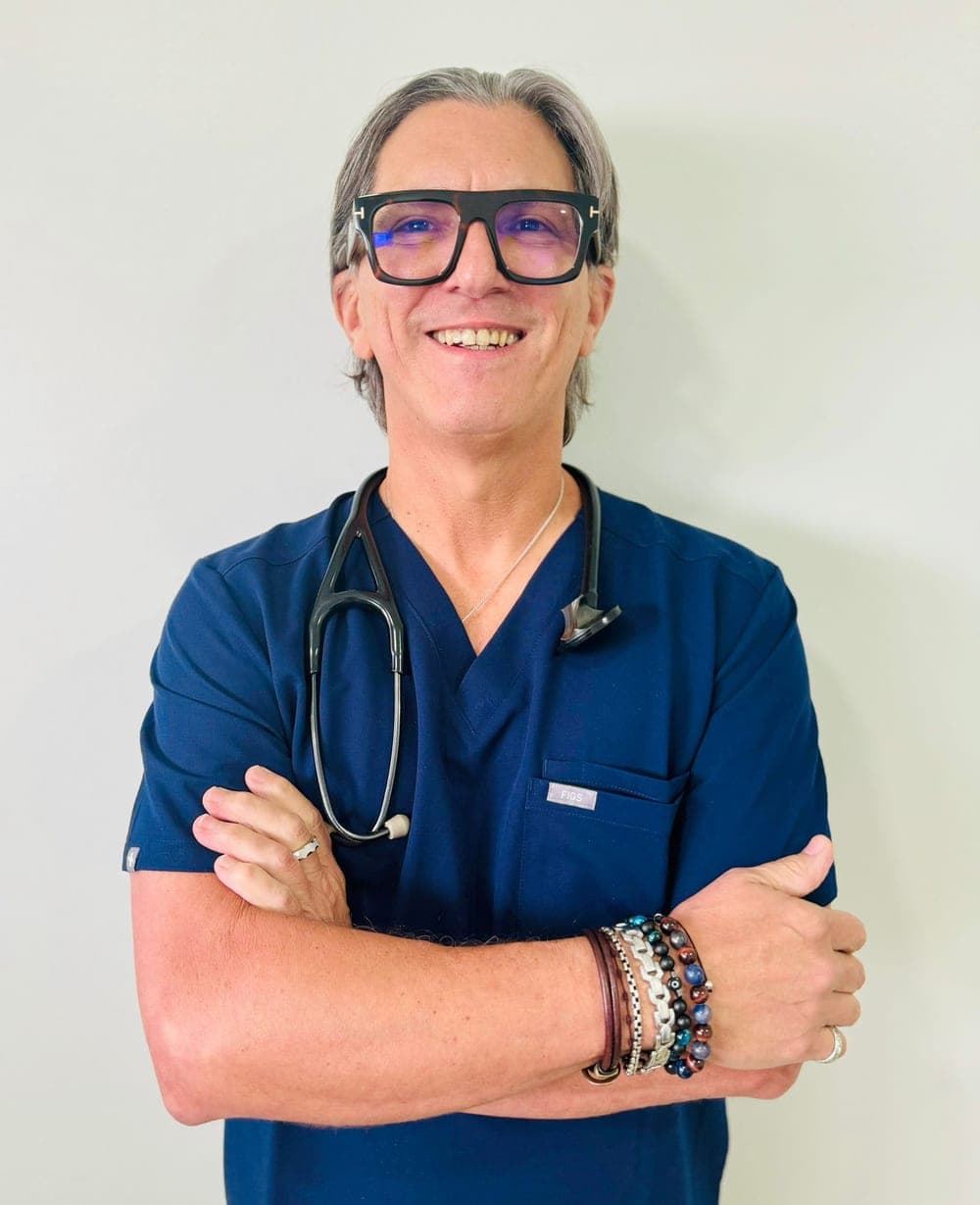 Dr. Juan C. Vila, Cardiólogo